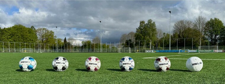 Derbystar Classic voetballen